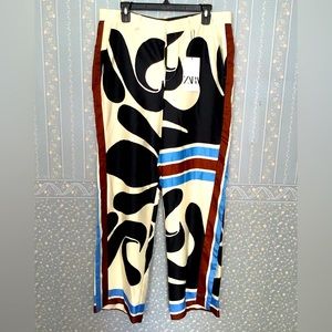 Zara pants NWT xl zipper is broken